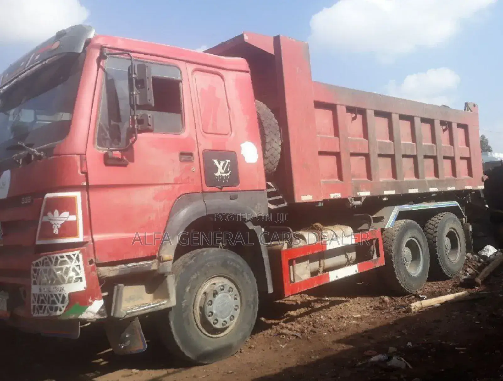 Sino ገልባጭ
•2016
•82 ሽ ታርጋ