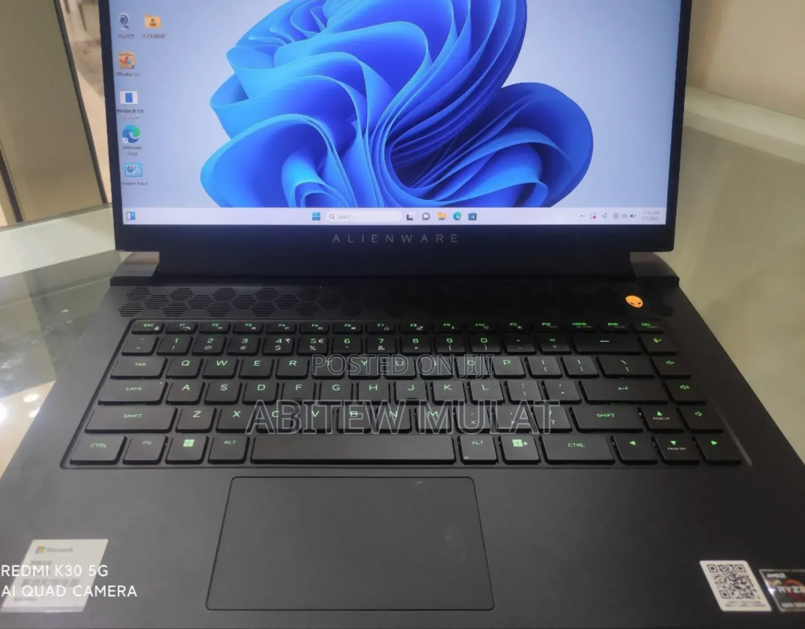 New Laptop Alienware Area-51m 16GB AMD Ryzen 7 SSD 512GB