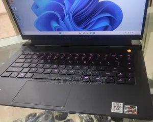 New Laptop Alienware Area-51m 16GB AMD Ryzen 7 SSD 512GB
