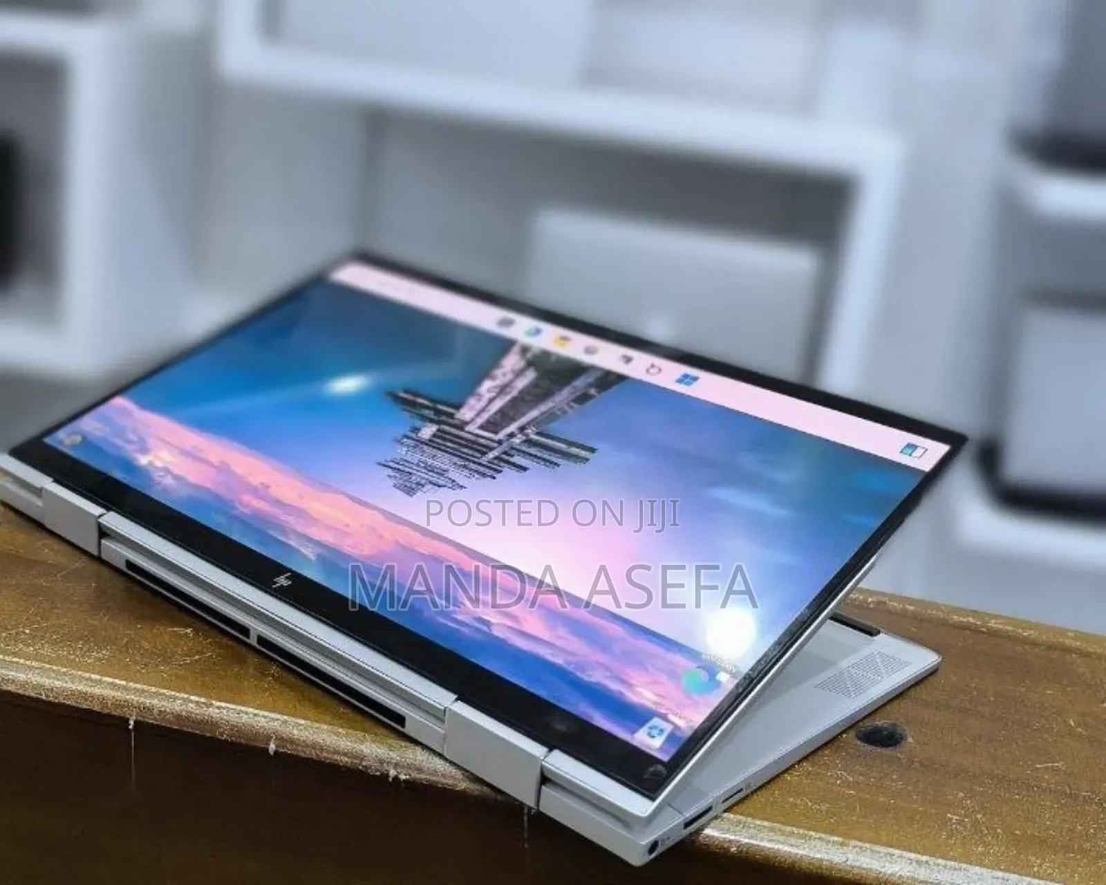 New Laptop HP Envy X360 8GB Intel Core I7 SSD 512GB