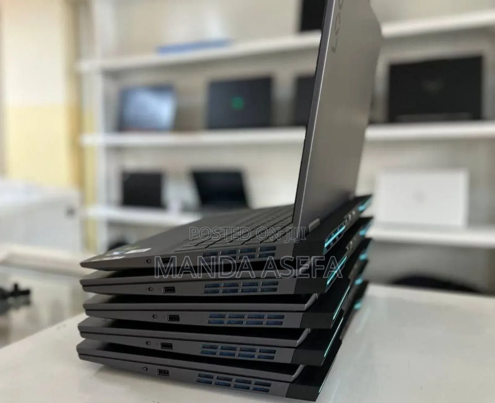 New Laptop Lenovo LOQ 15IRH8 16GB Intel Core I5 SSD 512GB