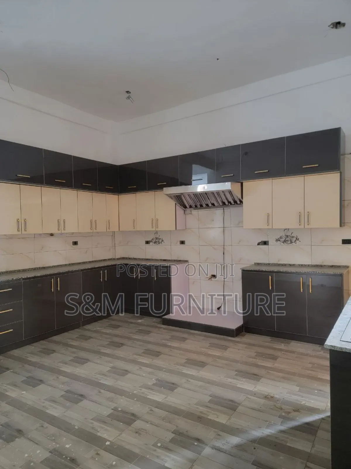 Kitchen Island With the Life of Riley Valued Per M^2.