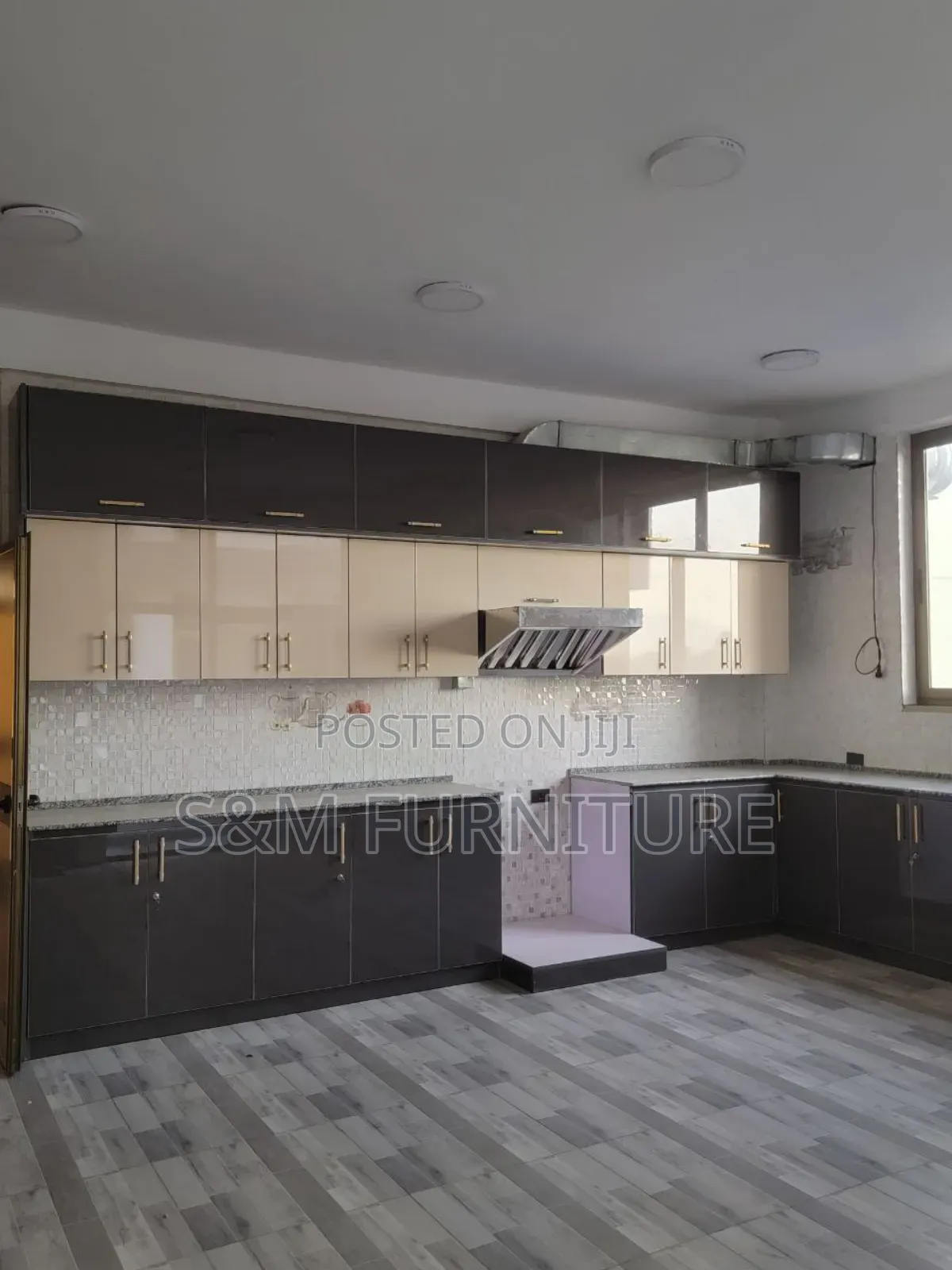 Kitchen Island With the Life of Riley Valued Per M^2.