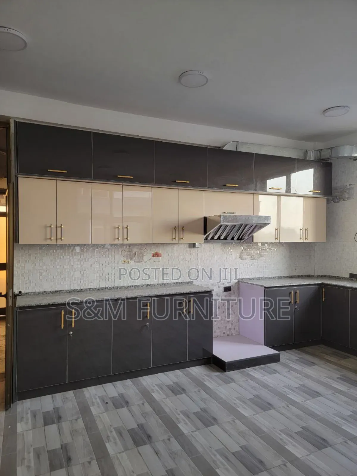 Kitchen Island With the Life of Riley Valued Per M^2.