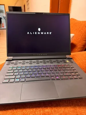New Laptop Dell Alienware M16 R1 16GB Intel Core I9 SSD 1T