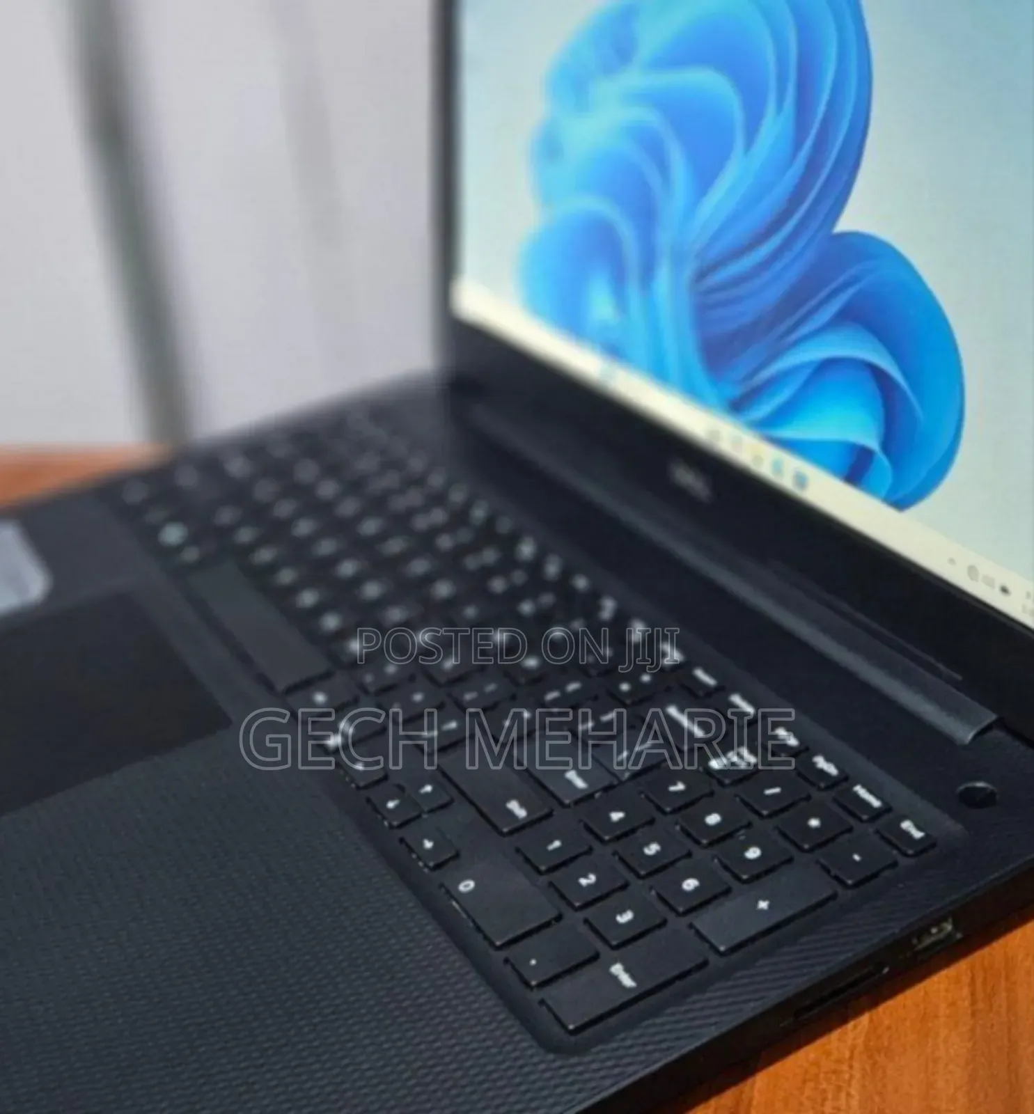 New Laptop Dell Inspiron 15 8GB Intel Core I5 SSD 1T