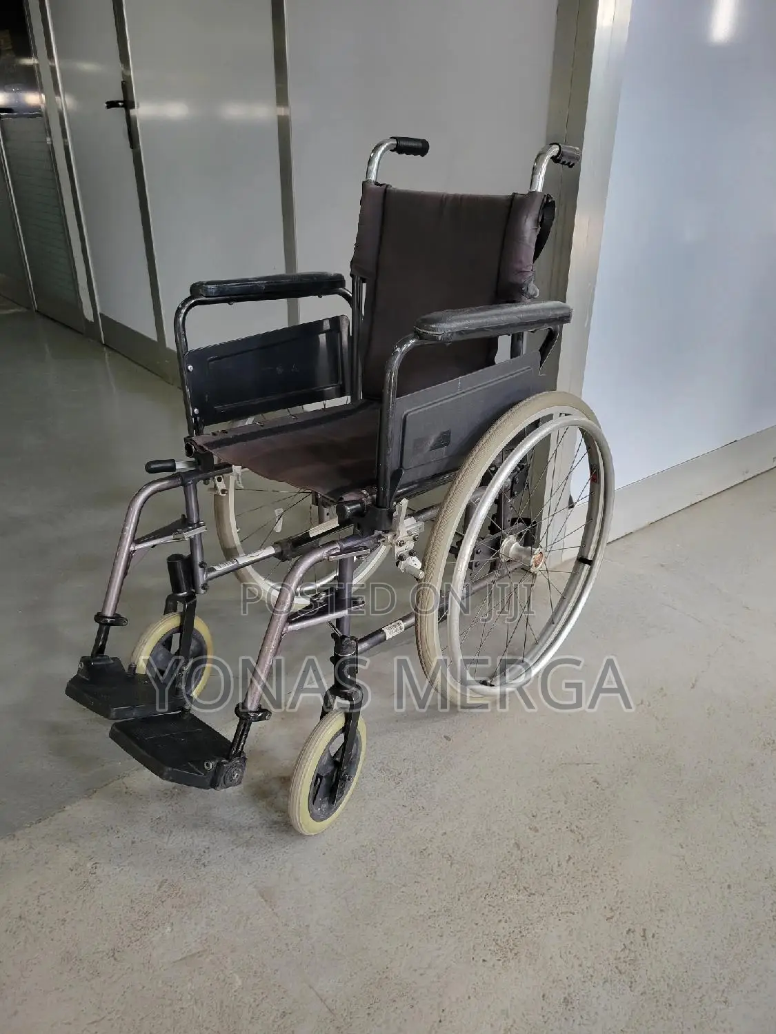 Fastwell Premium Foldin Wheelchair፶屈easy to Clean Wheelchair