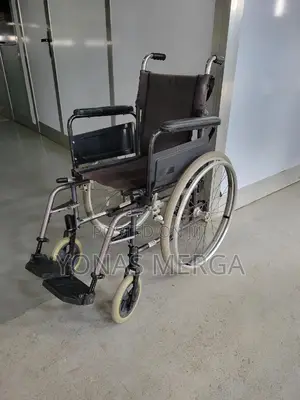 Fastwell Premium Foldin Wheelchair፶屈easy to Clean Wheelchair