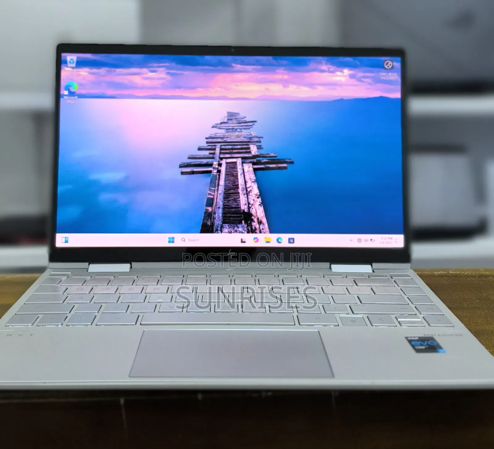 New Laptop HP Envy X360 8GB Intel Core I7 SSD 512GB