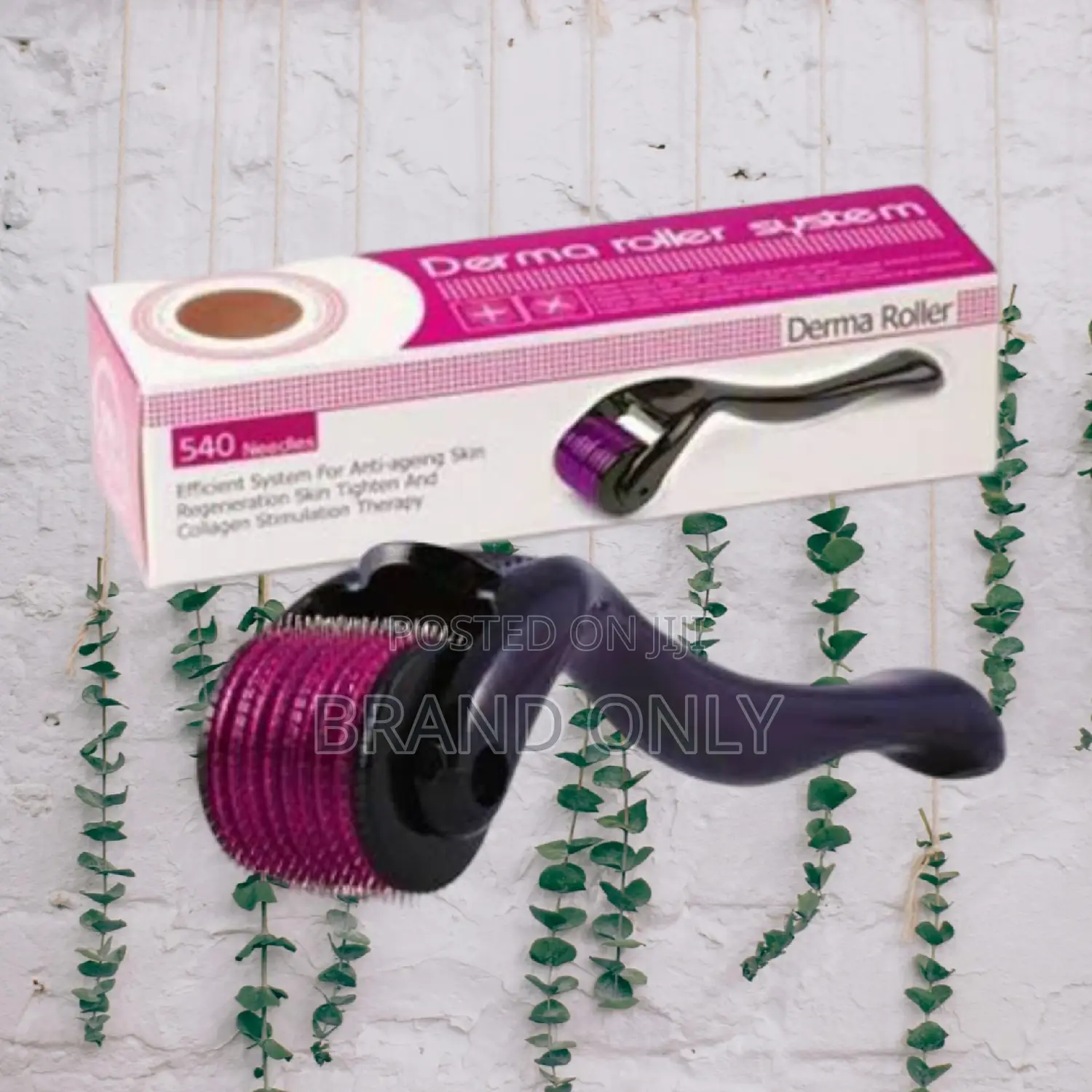 Derma Roller for Skin Treatment With Vitamin C