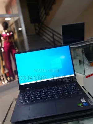 New Laptop Lenovo LOQ 15ARP9 16GB Intel Core I5 SSD 512GB