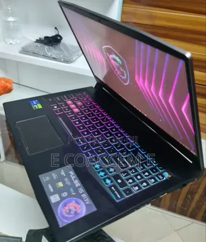 New Laptop MSI 16GB Intel Core I7 SSD 512GB