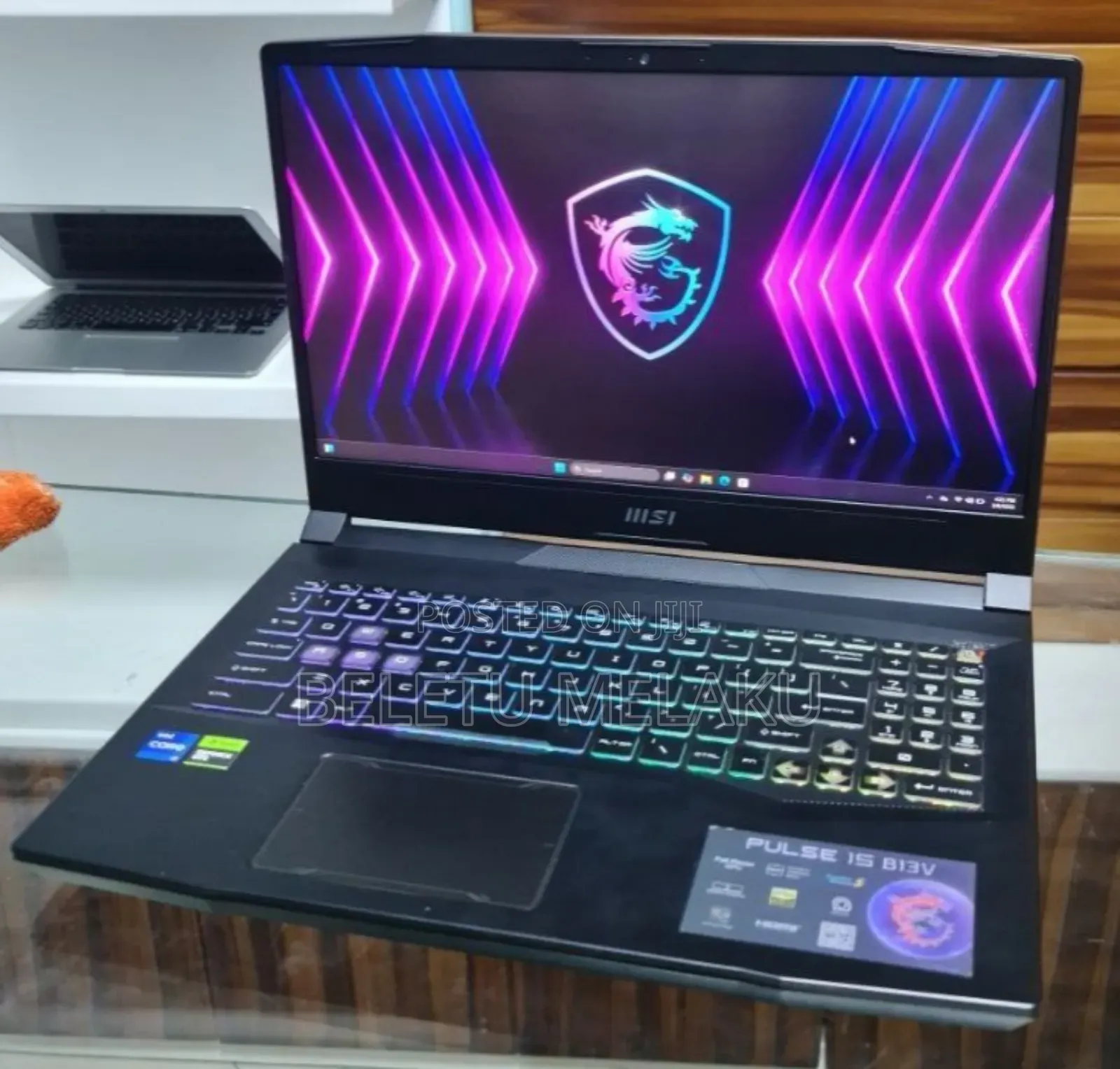 New Laptop MSI Pulse GL66 16GB Intel Core I7 SSD 512GB