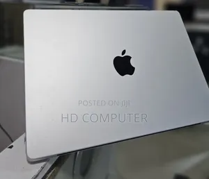 New Apple MacBook Pro 2023 M3 14-Inch 8GB Apple M3 Pro SSD 512GB