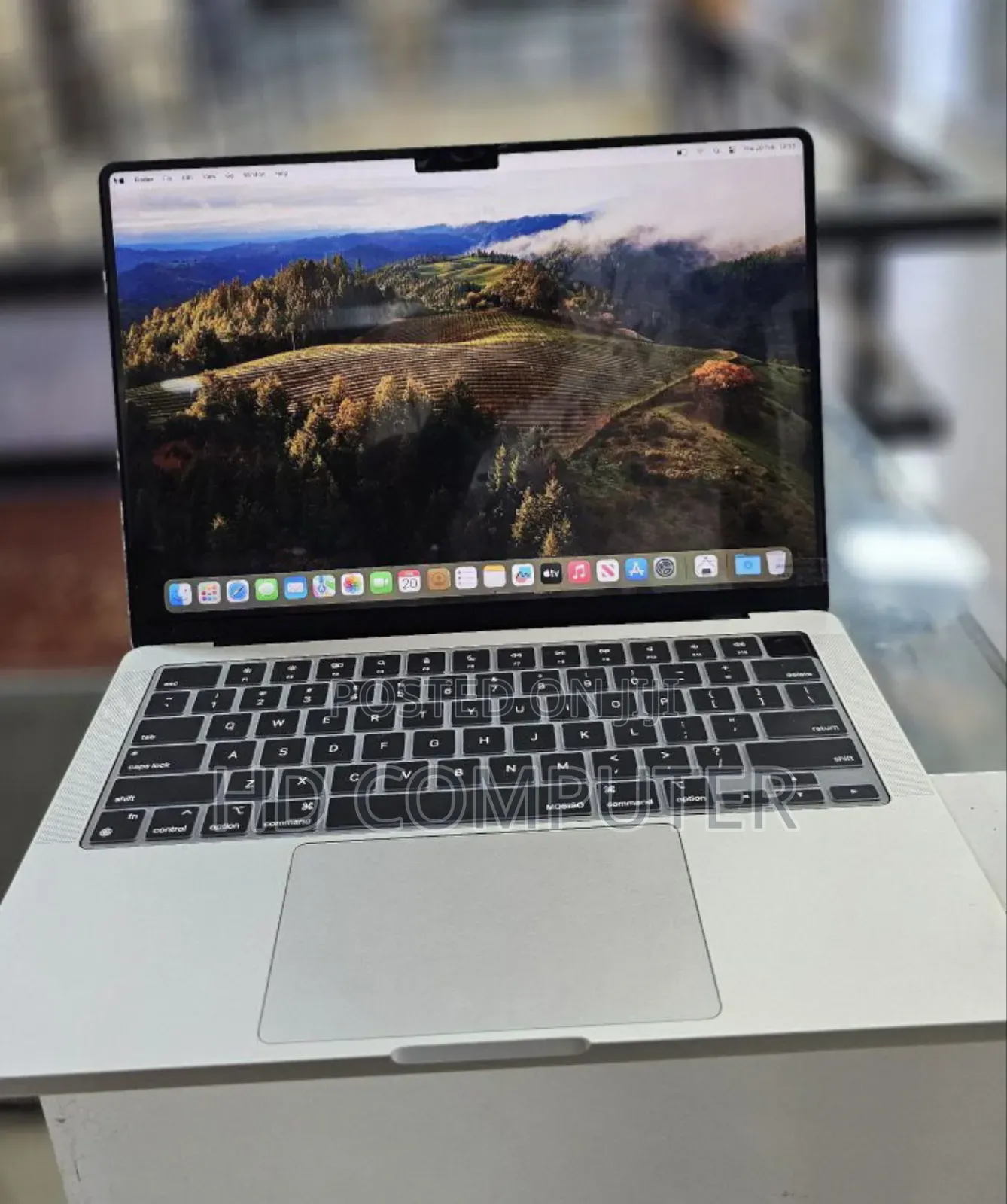 New Apple MacBook Pro 2023 M3 14-Inch 8GB Apple M3 Pro SSD 512GB
