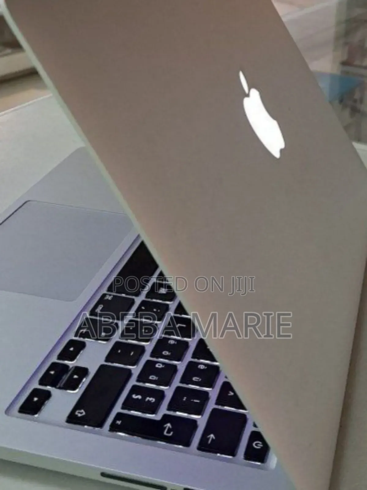 New Laptop Apple MacBook Pro 2015 8GB Intel Core I5 SSD 256GB