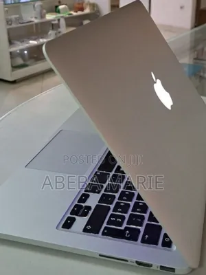 New Laptop Apple MacBook Pro 2015 8GB Intel Core I5 SSD 256GB