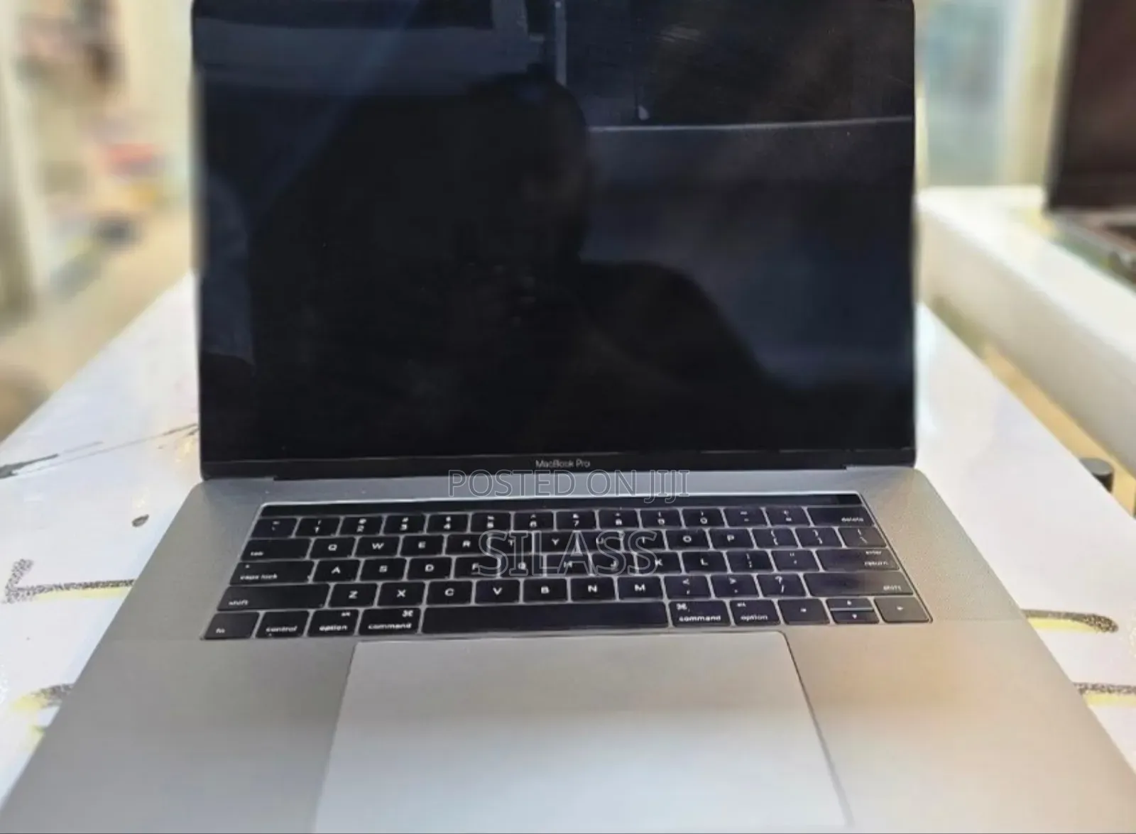 New Laptop Apple MacBook Pro 2016 16GB Intel Core I7 SSD 512GB