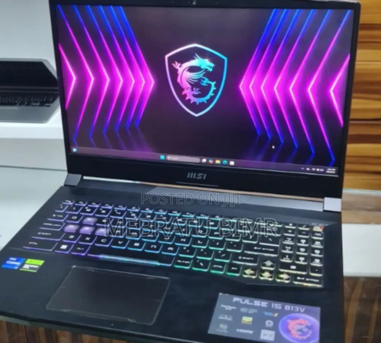 New Laptop MSI Pulse GL76 16GB Intel Core I7 SSD 512GB