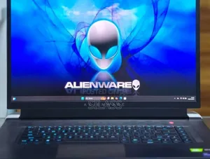 New Laptop Alienware M17x R2 16GB Intel Core I7 SSD 1T