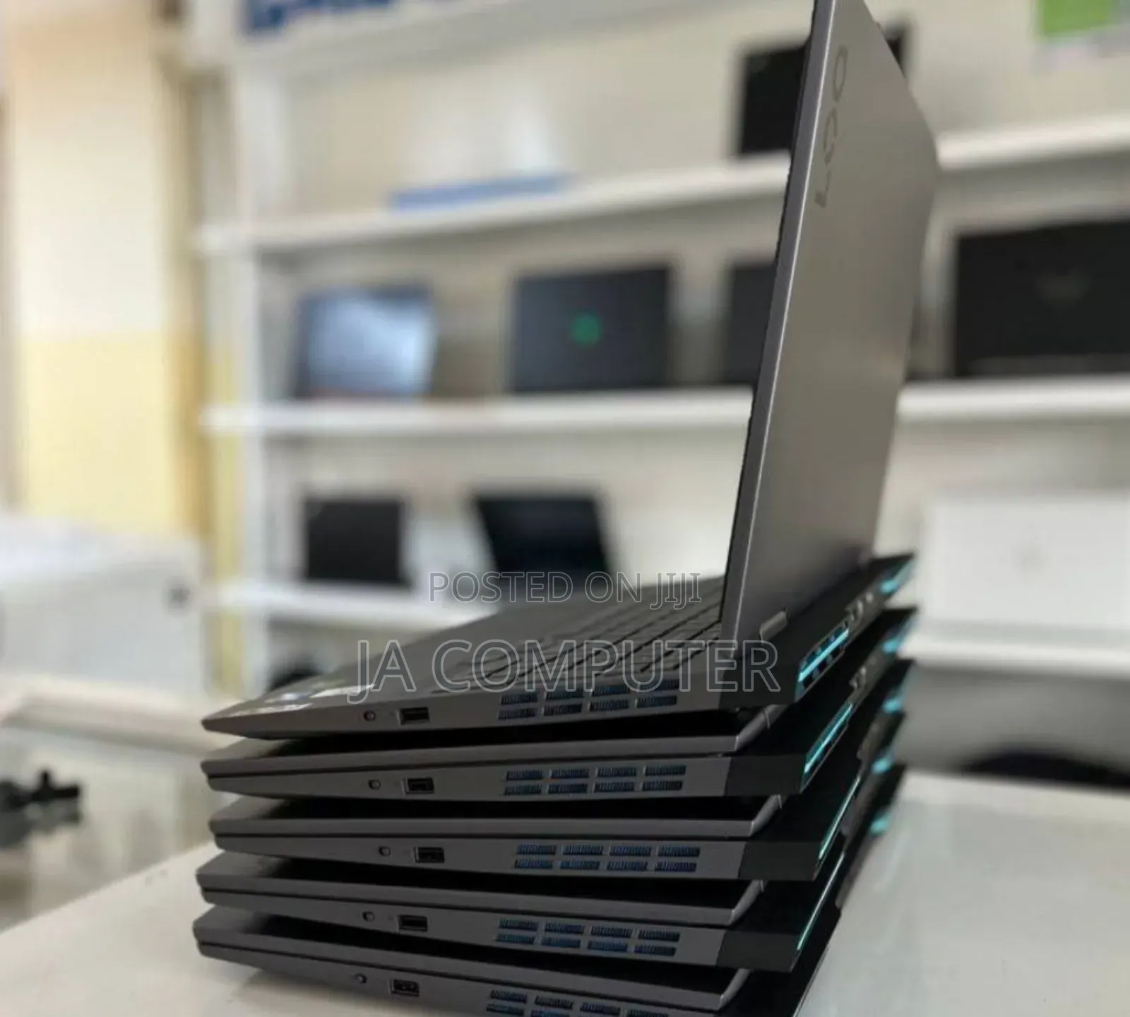 New Laptop Lenovo LOQ 15IRH8 16GB Intel Core I5 SSD 512GB