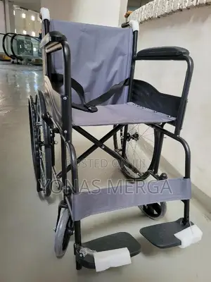 Wheelchair፴°፴wheelchair*Portability: Foldable for Transport