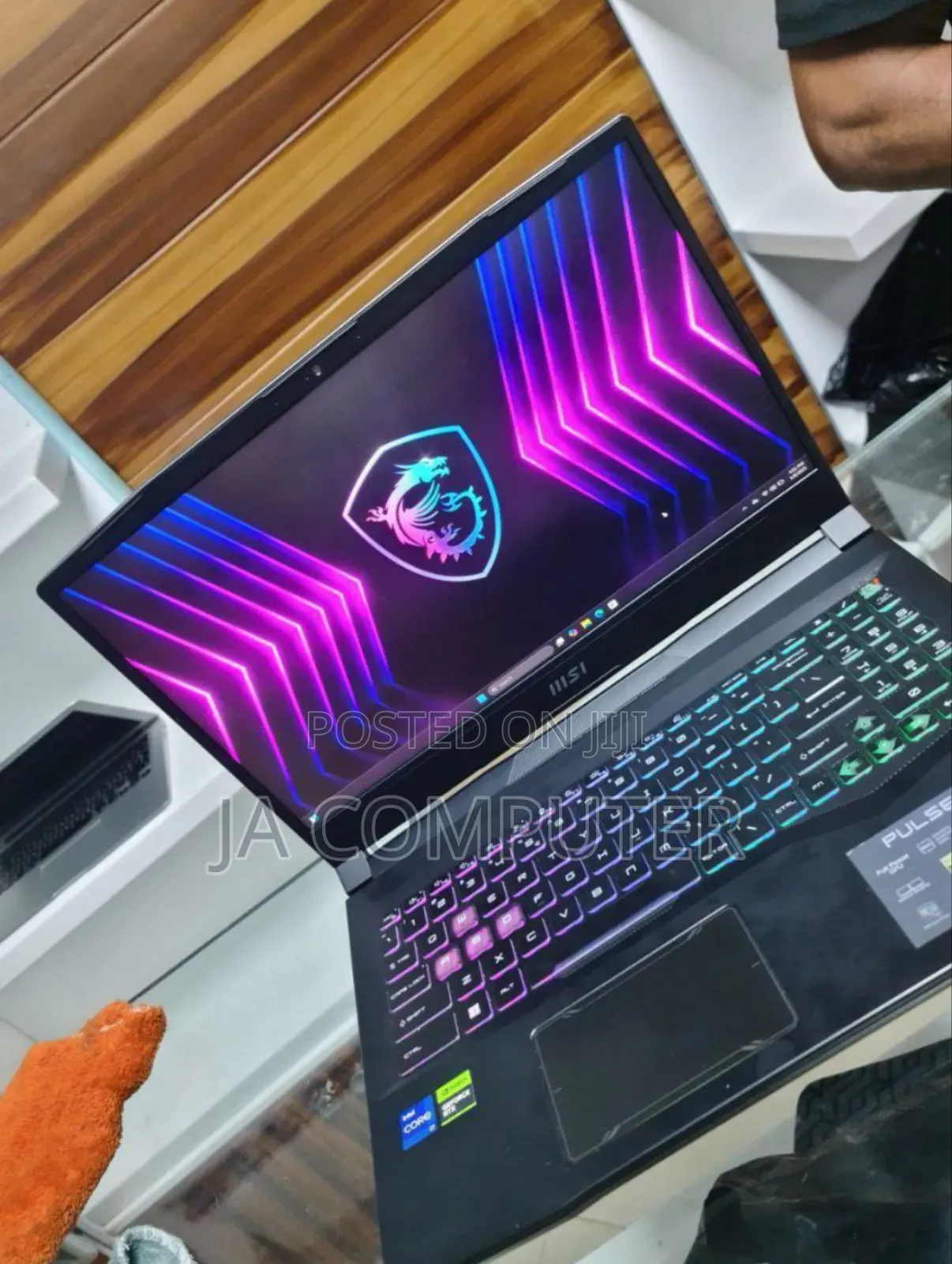 New Laptop MSI Pulse GL66 16GB Intel Core I7 SSD 512GB