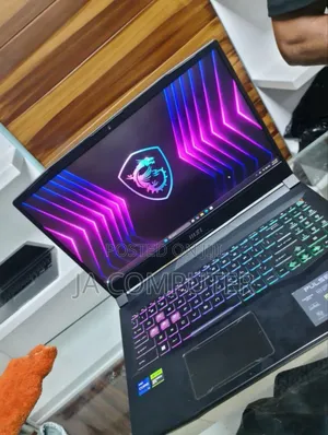 New Laptop MSI Pulse GL66 16GB Intel Core I7 SSD 512GB