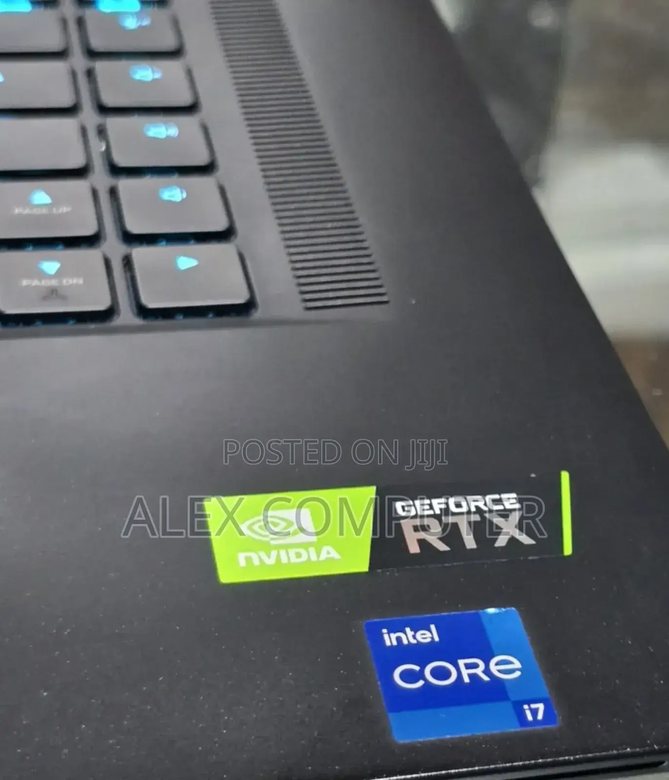 New Laptop Alienware M17x R2 16GB Intel Core I7 SSD 1T