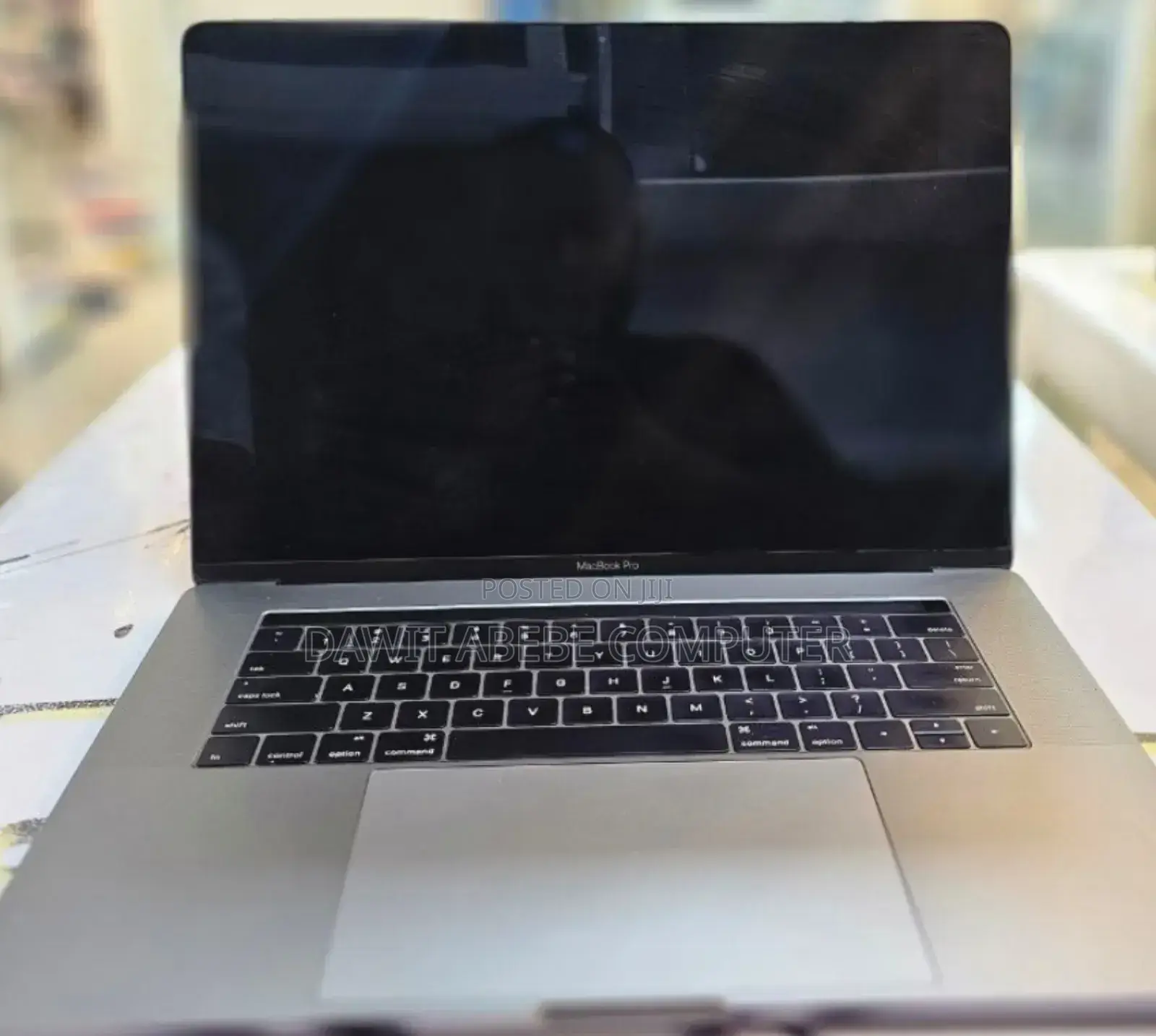 New Laptop Apple MacBook Pro 16GB Intel Core I7 SSD 512GB