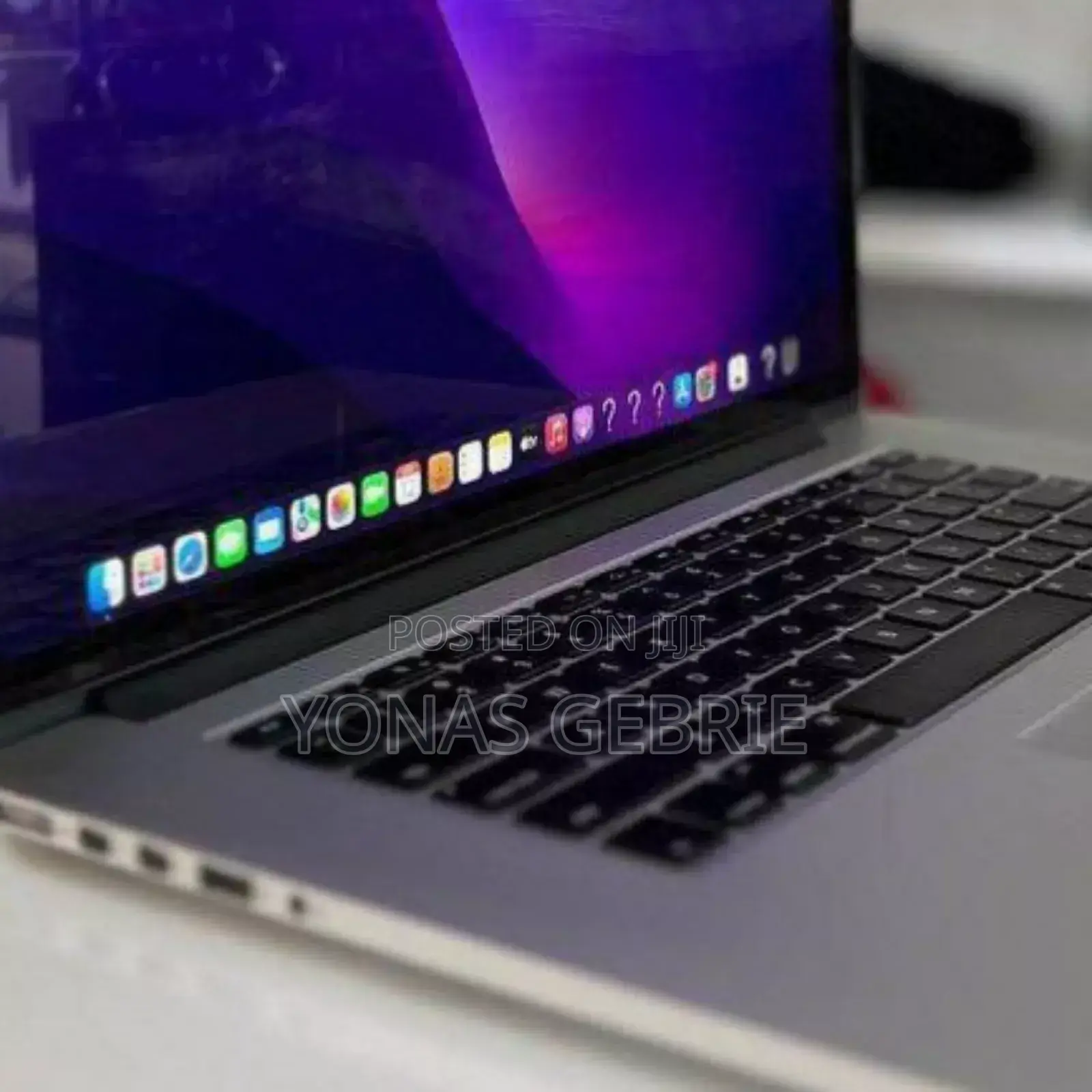 New Laptop Apple MacBook Pro 2015 16GB Intel Core I5 SSD 512GB