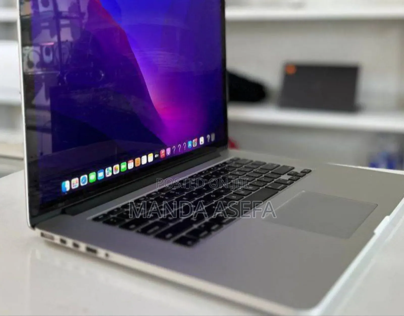 New Laptop Apple MacBook Pro 2015 16GB Intel Core I7 SSD 512GB