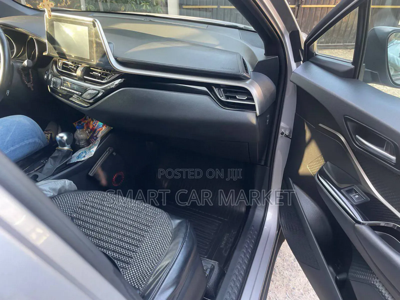 Toyota C-HR 2021 Silver