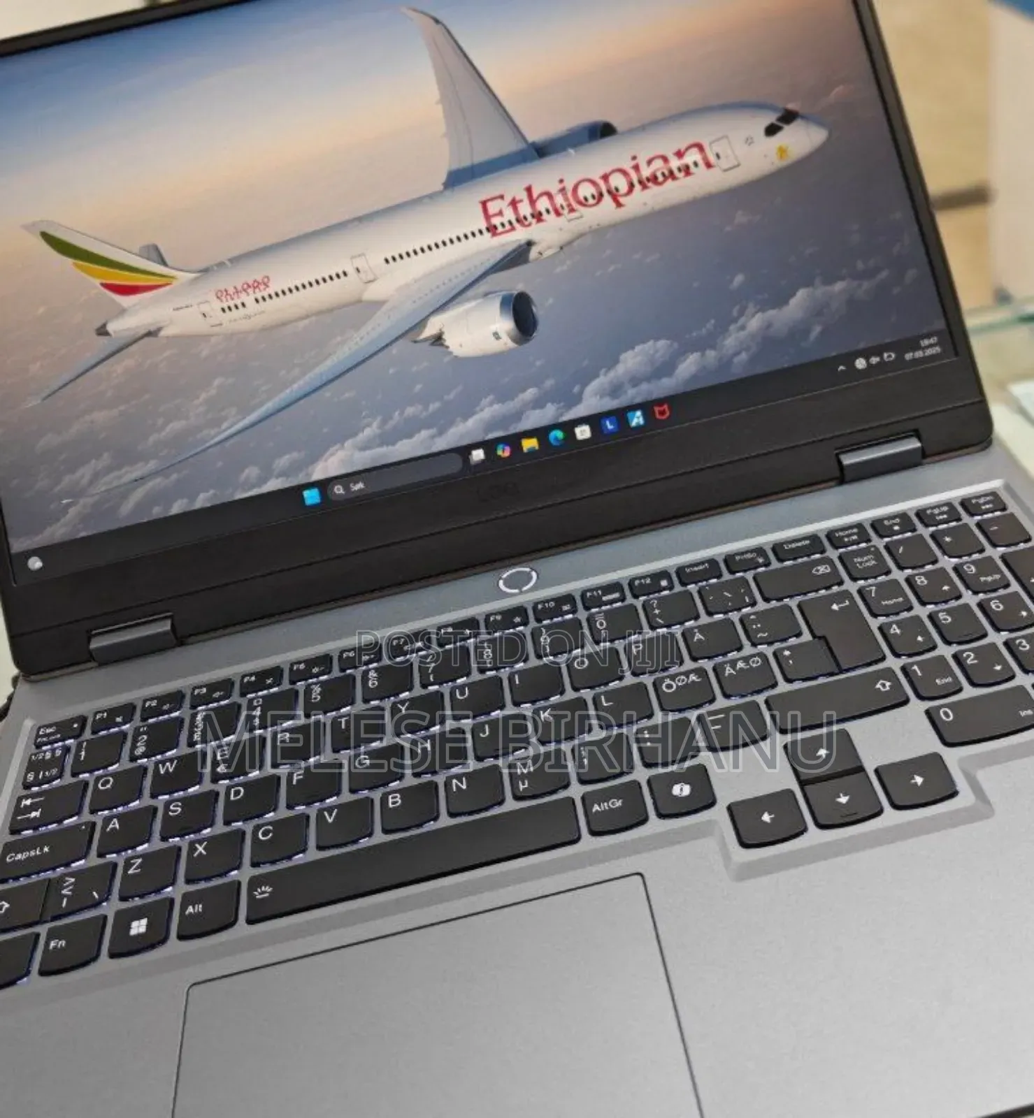 New Laptop Lenovo LOQ 15IRH8 24GB Intel Core I7 SSD 1T