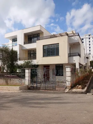 6bdrm House in Noah Real Estate, Bole for sale