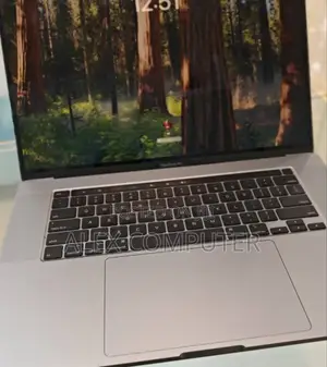 New Laptop Apple MacBook Pro 2019 16GB Intel Core I7 SSD 512GB