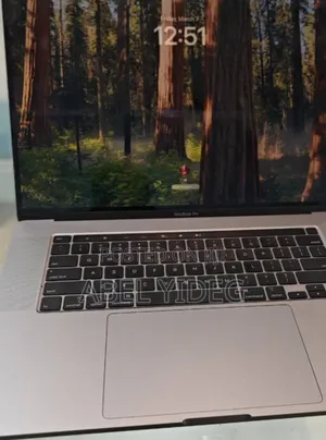 New Laptop Apple MacBook Pro 2019 16GB Intel Core I7 SSD 512GB