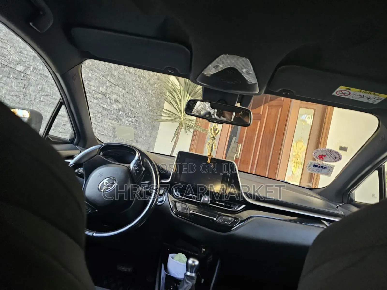 Toyota C-HR LE FWD 2019 White