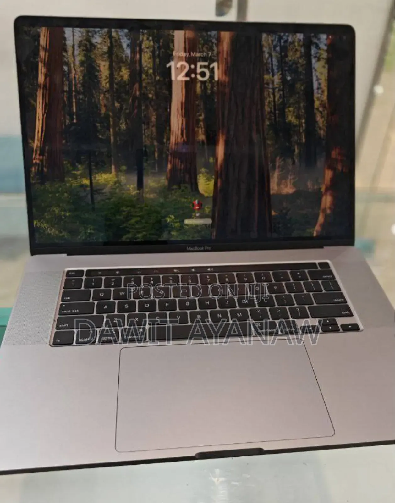New Laptop Apple MacBook Pro 2019 16GB Intel Core I7 SSD 512GB