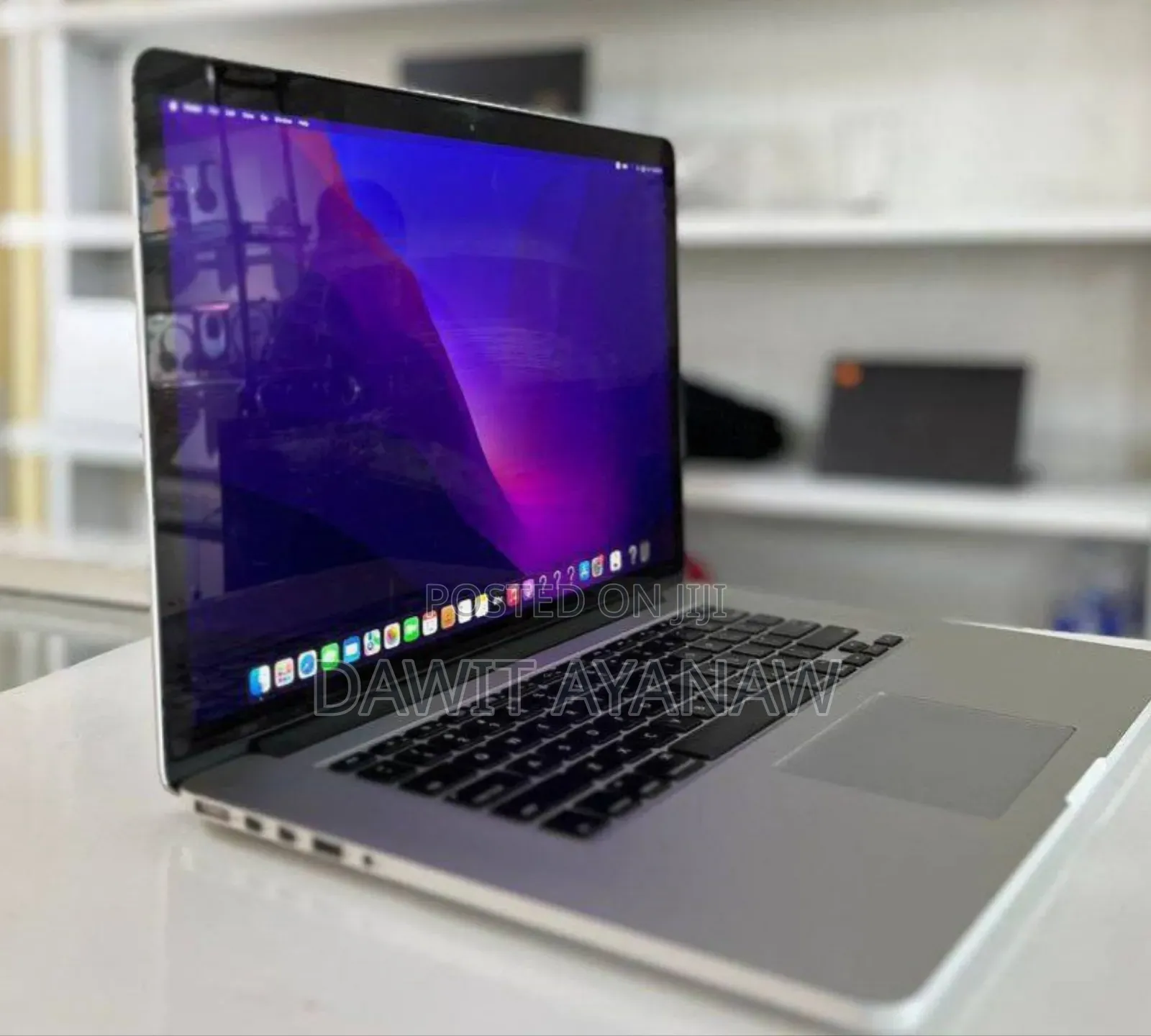 New Laptop Apple MacBook Pro 2015 16GB Intel Core I7 SSD 512GB