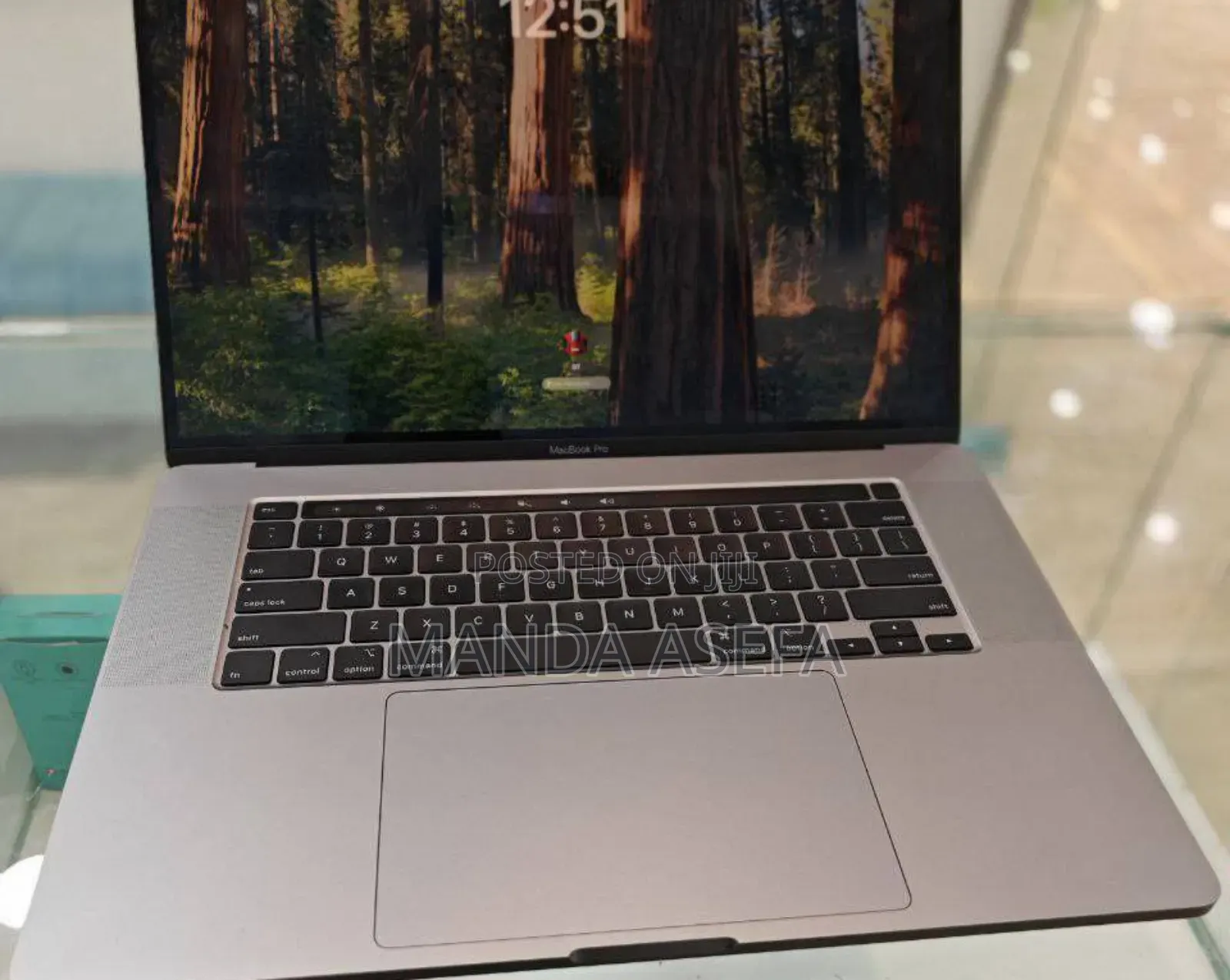 New Laptop Apple MacBook Pro 2019 16GB Intel Core I7 SSD 512GB