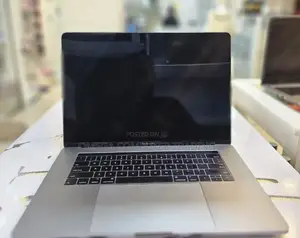 New Laptop Apple MacBook Pro 2017 16GB Intel Core i7 SSD 512GB