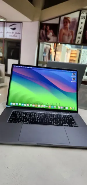 New Laptop Apple MacBook Pro 2019 16GB Intel Core I9 SSD 1T