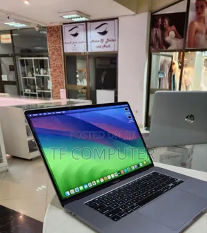 New Laptop Apple MacBook Pro 2019 16GB Intel Core I9 SSD 1T