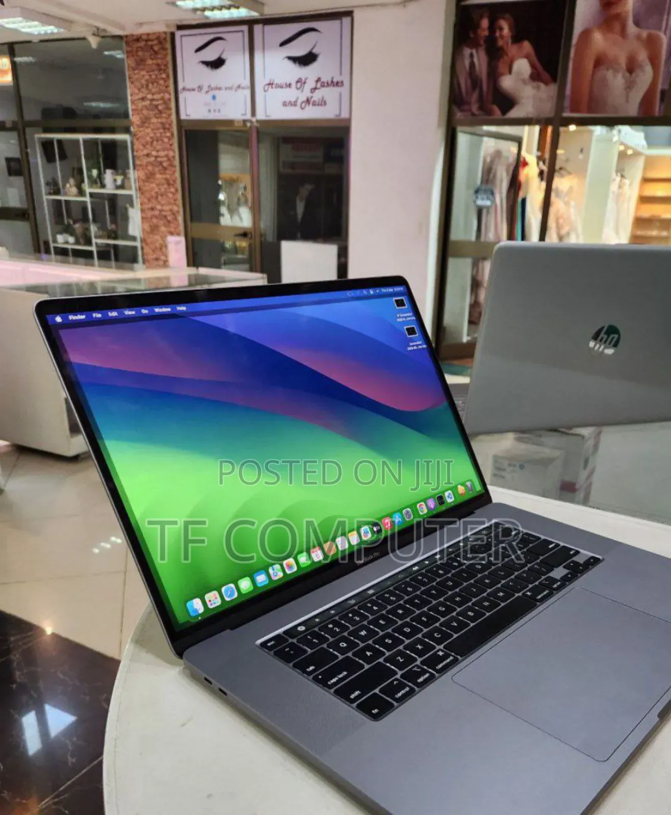 New Laptop Apple MacBook Pro 2019 16GB Intel Core I9 SSD 1T