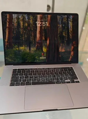 Photo - New Laptop Apple MacBook Pro 2019 16GB Intel Core I7 SSD 512GB