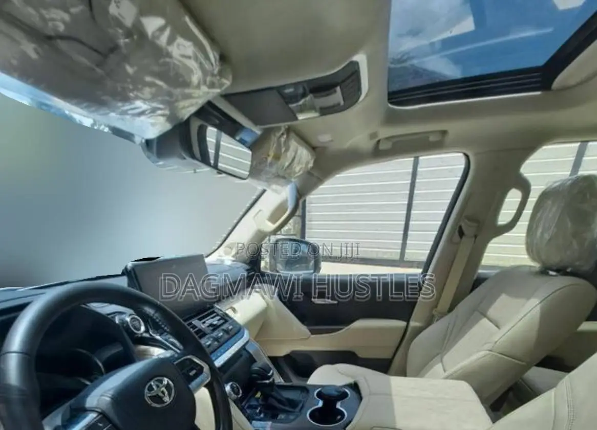 New Toyota Land Cruiser 2023 White