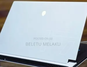 New Laptop Alienware M17x R2 16GB Intel Core I7 SSD 1T