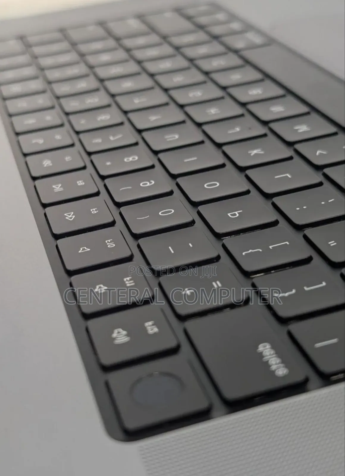 New Laptop Apple MacBook Pro 2021 M1 16GB Apple M1 Pro SSD 1T