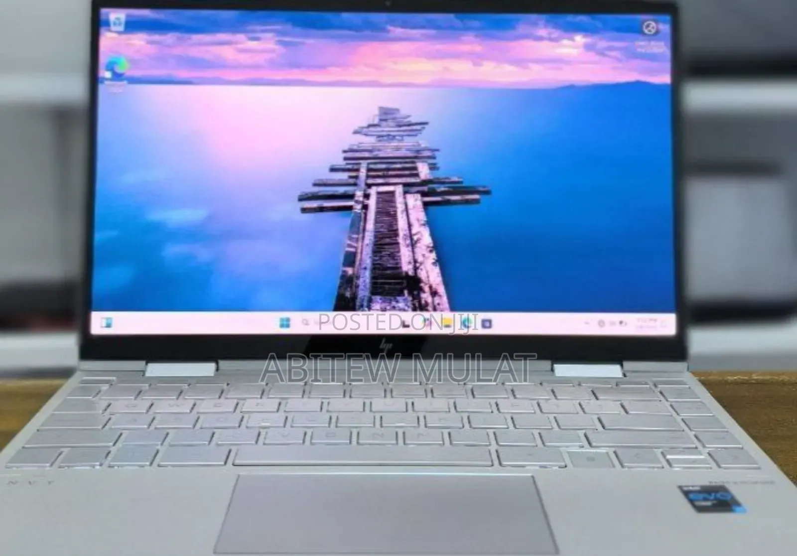 New Laptop HP Envy X360 8GB Intel Core I7 SSD 512GB